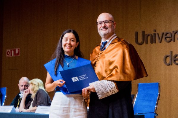 gradu-uneat-uniromana-nueve