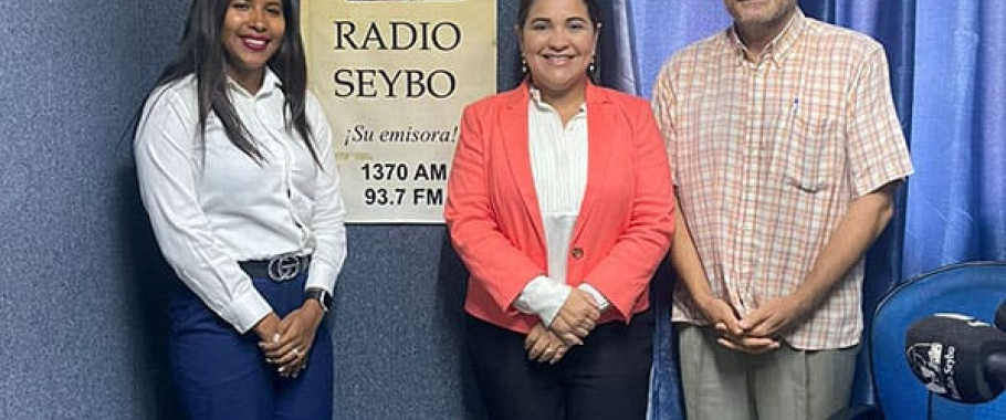 UNIROMANA impulsa la educación superior en una entrevista en Radio Seybo