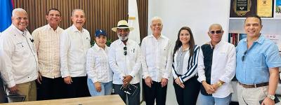 El ministro del MESCYT visita la obra en construcción de la Universidad de La Romana 
